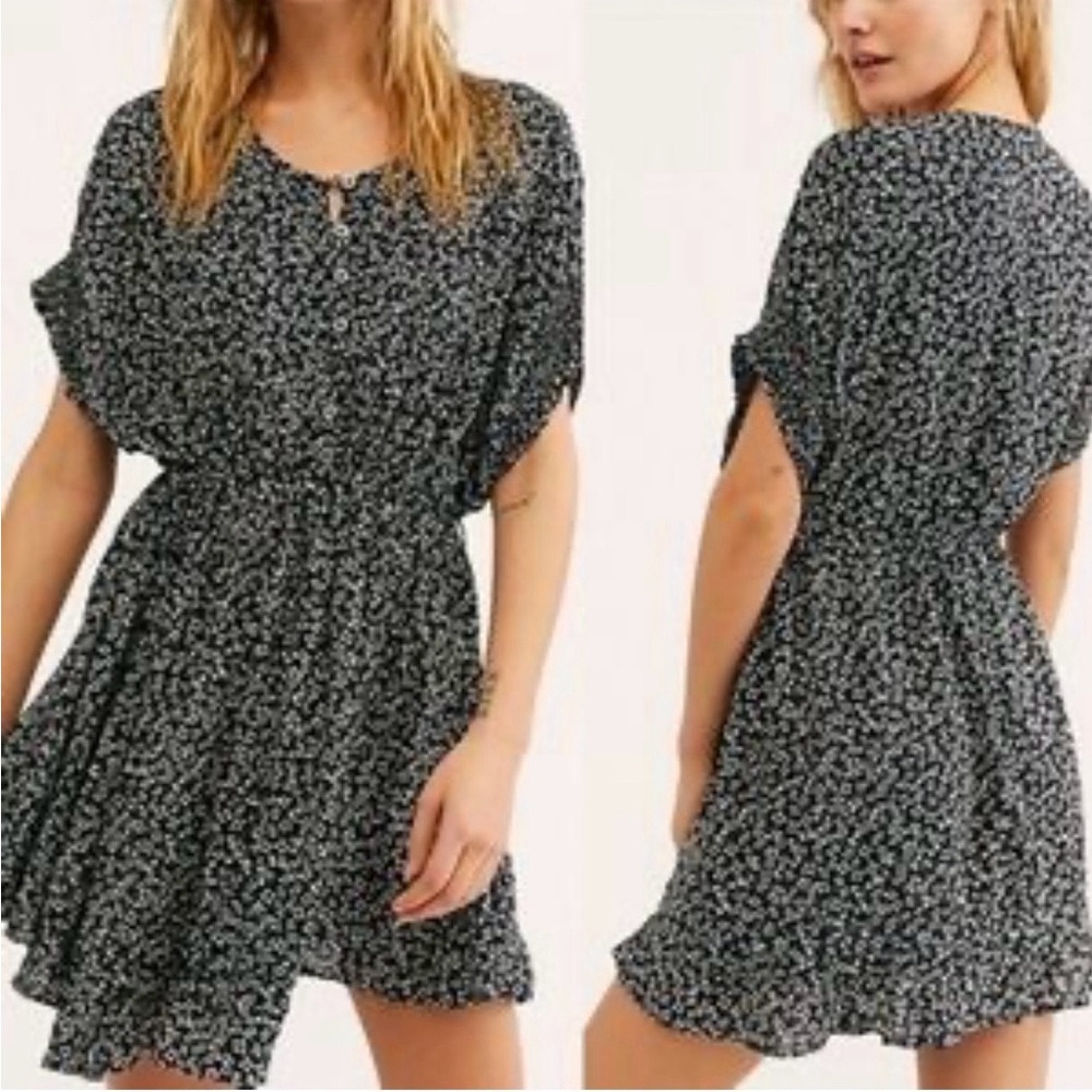 Free People Black and white Floral Mini Dress🌸